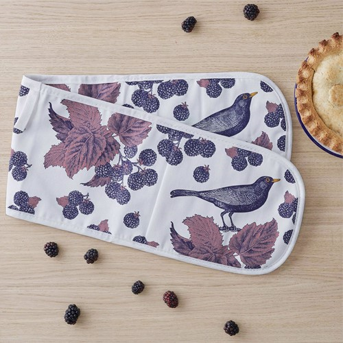 Blackbird & Bramble Oven glove, 20 x 84cm, White/Purple/Pink
