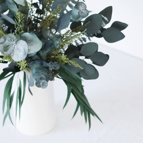 Greenery & Neutrals Medium hand-tied bouquet, H36-42cm, Matcha
