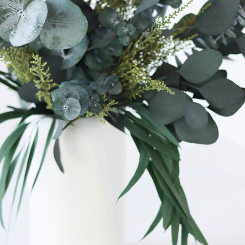 Greenery & Neutrals Medium hand-tied bouquet, H36-42cm, Matcha